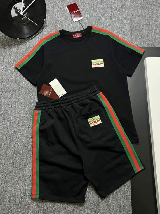 Picture of Gucci Shirt Pant Suits _SKUGucciS-XLhgntx0122282